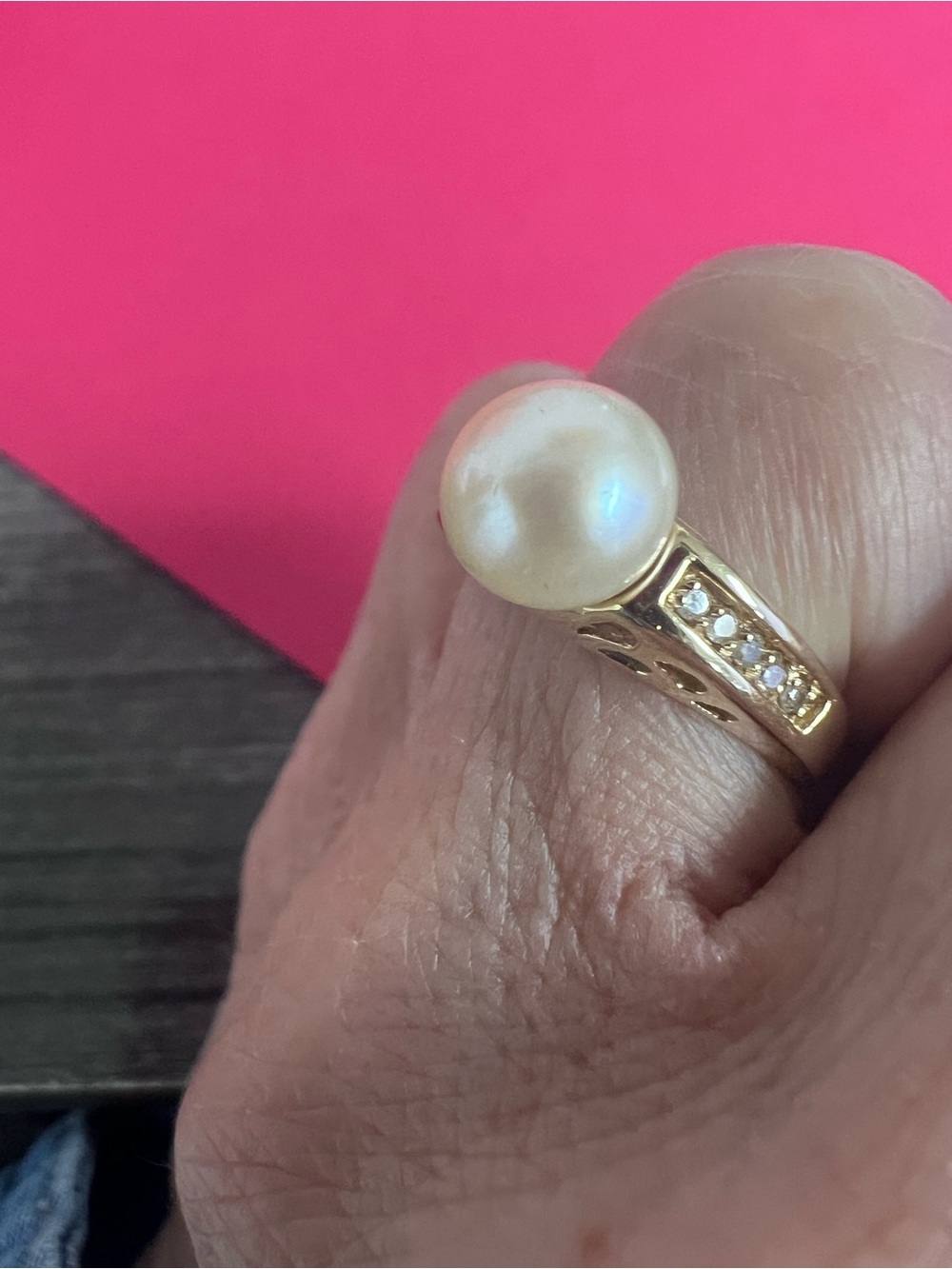14k Gold Pearl Ring with Accented Diamonds size 6 women’s